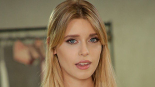 Freya Mayer